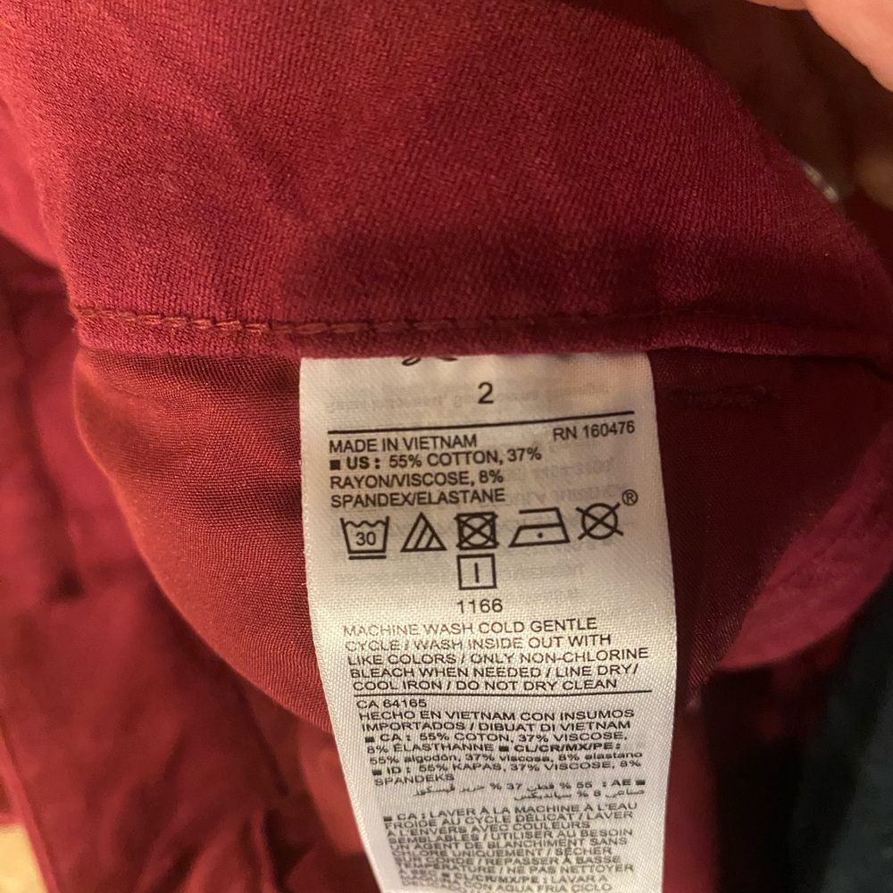 Old Navy Pixie Mid Rise Pant - Picture 7 of 10